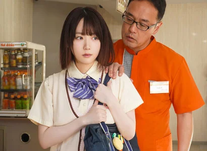 Quản lý của cửa hàng đối phó với em gái ăn cắp vặt trong cửa hàng